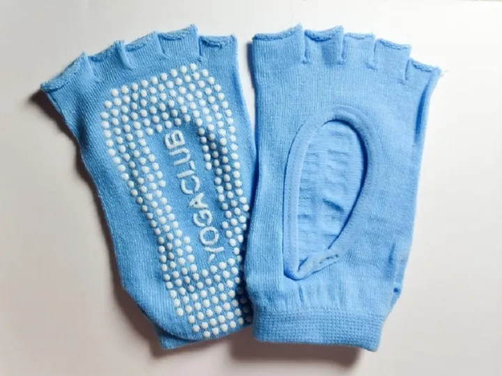 Антискользящие голубые носки для йоги